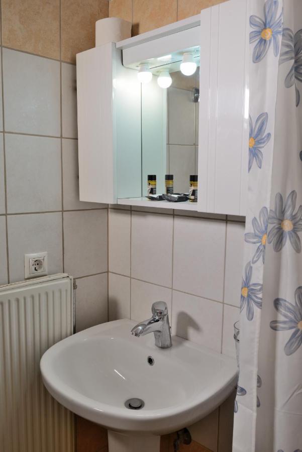 Artemis Apartments Конитса Экстерьер фото